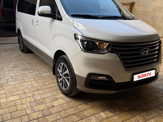 2020 Hyundai Grand Starex I Рестайлинг 2, белый, 3800000 рублей, вид 2