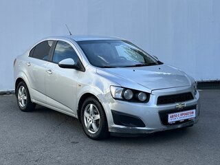 2012 Chevrolet Aveo II, белый, 550000 рублей, вид 3