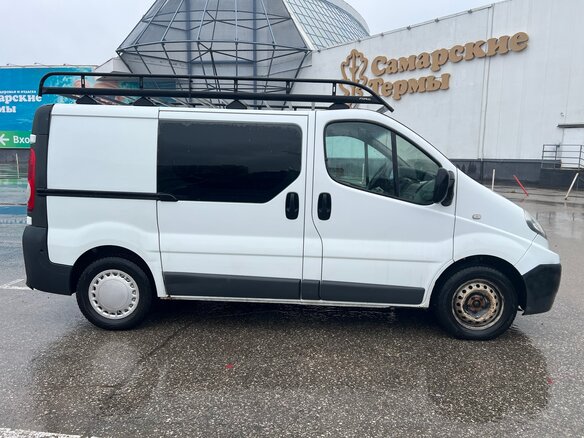2009 Renault Trafic, белый, 1100000 рублей - вид 2