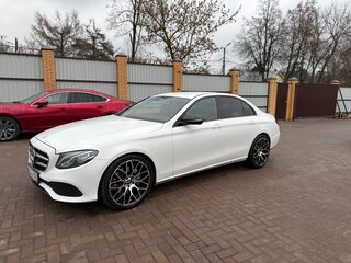 2016 Mercedes-Benz E-Класс 200 V (W213, S213, C238), белый, 2800000 рублей, вид 1