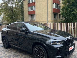 2021 BMW X6 M Competition III (F96), чёрный, 10800000 рублей, вид 2