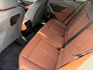 2025 BMW 5 серии 530i xDrive VIII (G60/G61/G68), белый, 8700000 рублей, вид 5