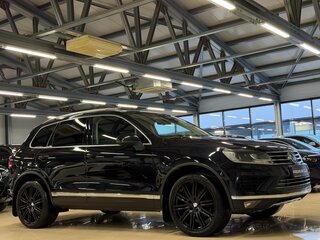 2016 Volkswagen Touareg II Рестайлинг, чёрный, 2999000 рублей, вид 2
