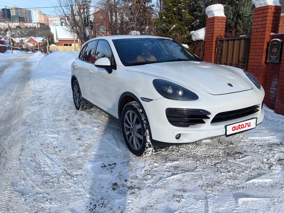 2012 Porsche Cayenne II (958), белый, 2100000 рублей - вид 3