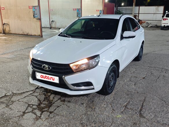2021 Lada (ВАЗ) Vesta I, белый, 600000 рублей