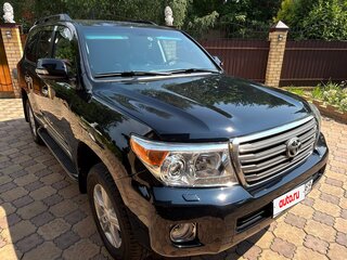 2013 Toyota Land Cruiser 200 Series Рестайлинг 1, чёрный, 4970000 рублей, вид 1