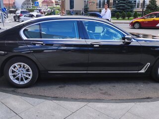 2016 BMW 7 серии Long 730Ld xDrive VI (G11/G12), чёрный, 3091593 рублей, вид 3