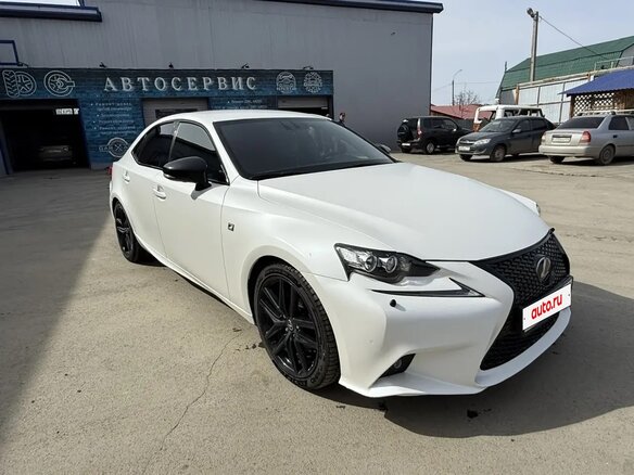 2014 Lexus IS 250 III, белый, 3000000 рублей - вид 2