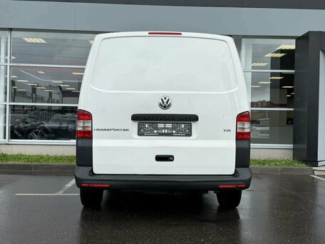 2013 Volkswagen Transporter, белый, 1700000 рублей, вид 5