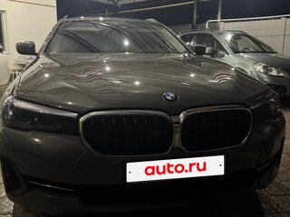 2021 BMW 5 серии 520d VII (G30/G31/G38) Рестайлинг, серый, 4150000 рублей, вид 3