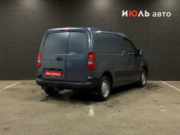 2010 Peugeot Partner, серый, 650000 рублей - вид 4