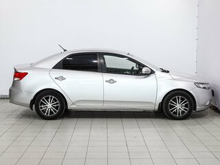 2011 Kia Cerato 6-speed II, серебристый, 859000 рублей, вид 5