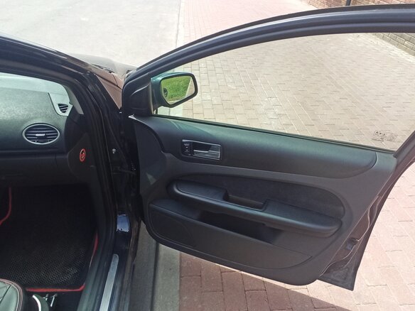 2005 Ford Focus II, чёрный, 350000 рублей - вид 12