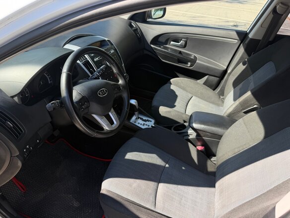 2011 Kia Ceed I Рестайлинг, белый, 805000 рублей - вид 9