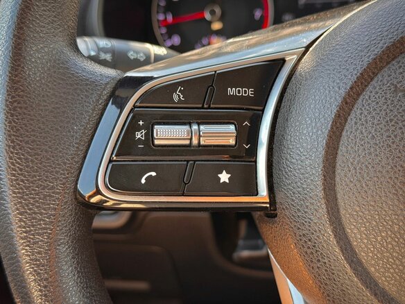 2022 Kia Cerato IV Рестайлинг, красный, 1689000 рублей - вид 15
