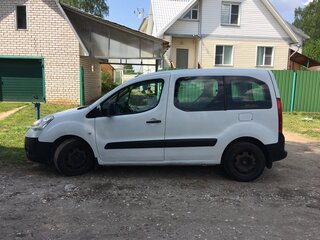 2012 Citroen Berlingo II, белый, 550000 рублей, вид 4