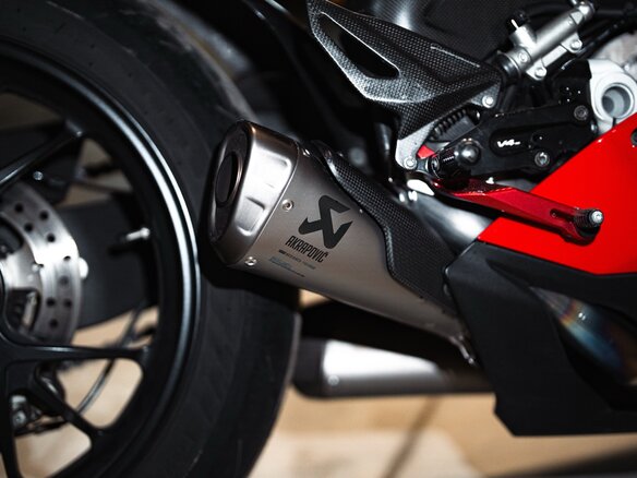 2021 Ducati Panigale V4, красный, 2210000 рублей - вид 5