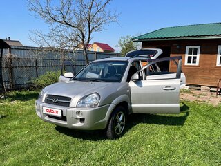 2006 Hyundai Tucson I, серебристый, 570000 рублей, вид 4