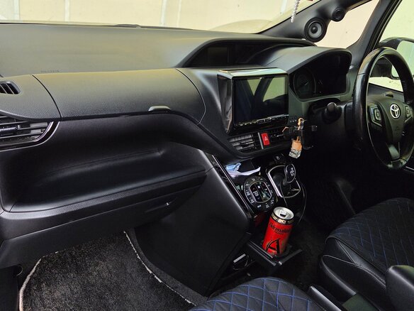 2018 Toyota Noah III (R80) Рестайлинг, чёрный, 2700000 рублей - вид 17