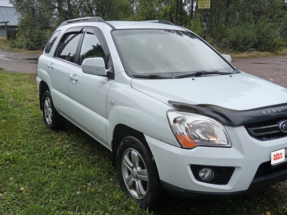 2010 Kia Sportage II Рестайлинг, белый - вид 2