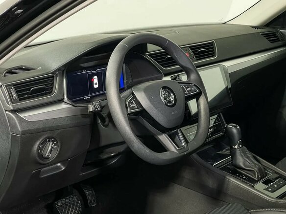 2026 Skoda Superb III Рестайлинг, чёрный, 3775000 рублей - вид 10