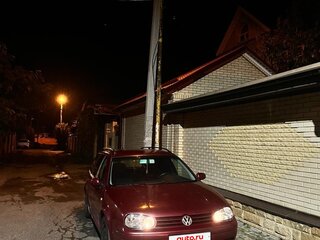 2000 Volkswagen Golf IV, красный, 200000 рублей, вид 3