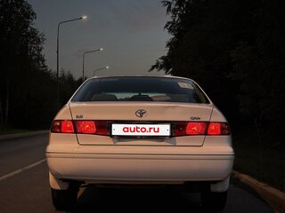 2000 Toyota Camry IV (XV20) Рестайлинг, белый, 350000 рублей, вид 5