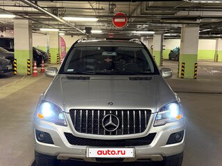 2008 Mercedes-Benz M-Класс 350 II (W164) Рестайлинг, серебристый, 1400000 рублей, вид 5