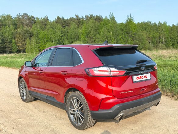 2021 Ford Edge II Рестайлинг, красный, 2200000 рублей - вид 4