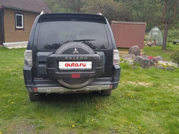 2011 Mitsubishi Pajero IV, чёрный, 1700000 рублей - вид 2