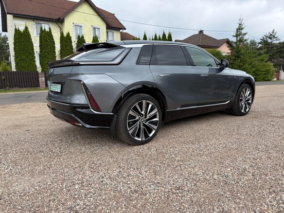 2023 Cadillac Lyriq, серебристый, 3900000 рублей - вид 7