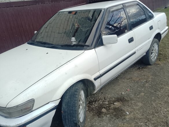 1987 Toyota Sprinter VI (E90), белый, 120000 рублей