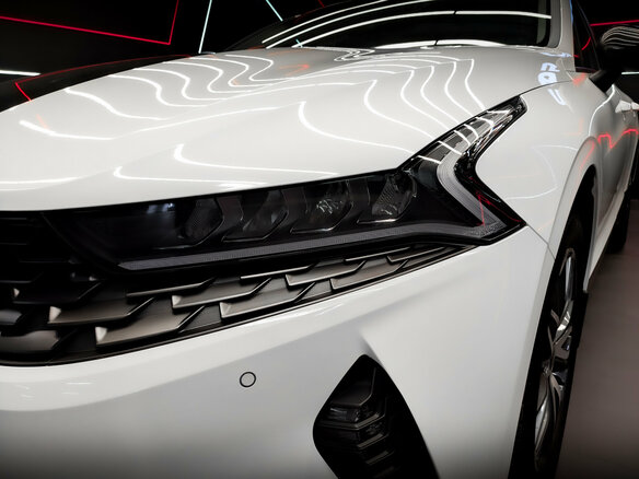 2022 Kia K5 III, белый, 2425000 рублей - вид 16