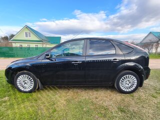 2010 Ford Focus II Рестайлинг, чёрный, 550000 рублей, вид 1