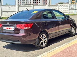2010 Kia Cerato 6-speed II, пурпурный, 700000 рублей, вид 4