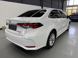 2023 Toyota Corolla XII (E210), белый, 1536600 рублей, вид 4