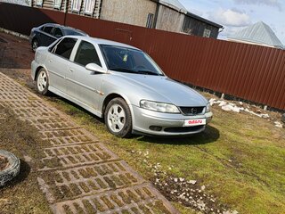 2000 Opel Vectra B Рестайлинг, серебристый, 130000 рублей, вид 2