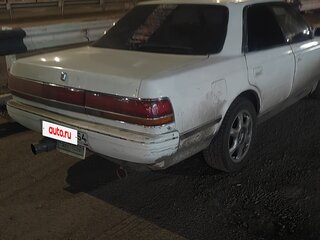 1990 Toyota Chaser IV (X80), белый, 250000 рублей, вид 3