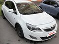 2011 Opel Astra J, белый - вид 2