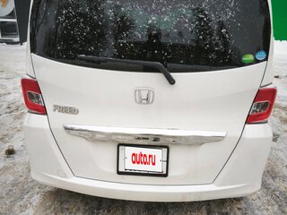 2016 Honda Freed I Рестайлинг 2, белый, 1360000 рублей, вид 5