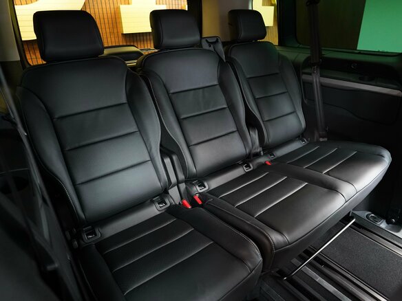2026 Opel Zafira Life XL I Рестайлинг, чёрный - вид 19