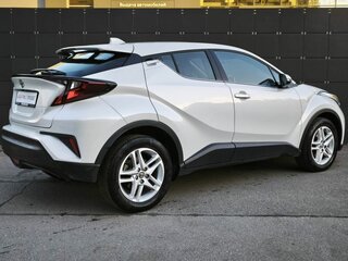 2021 Toyota C-HR I Рестайлинг, белый, 2550000 рублей, вид 5