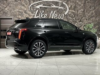 2025 Cadillac XT5 II, чёрный, 6458000 рублей, вид 4