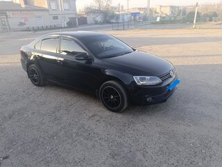 2013 Volkswagen Jetta VI, чёрный, 1100000 рублей, вид 2