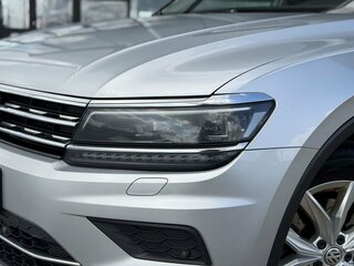 2018 Volkswagen Tiguan II, серебристый, 2195000 рублей, вид 4