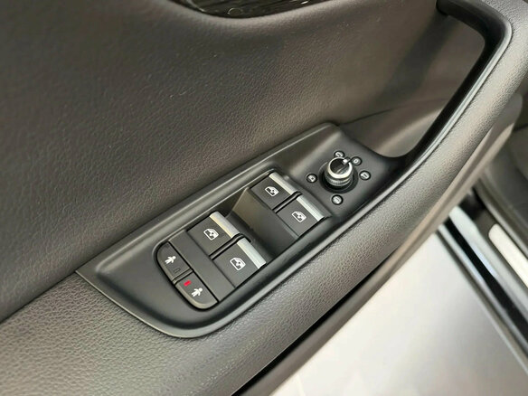 2016 Audi Q7 II (4M), чёрный - вид 11