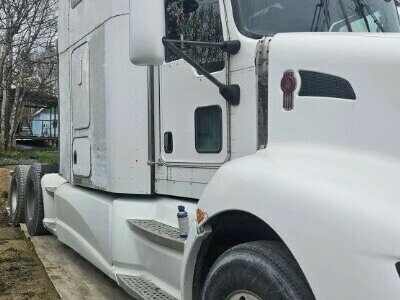 2007 Kenworth T660, белый, 1990000 рублей, вид 3