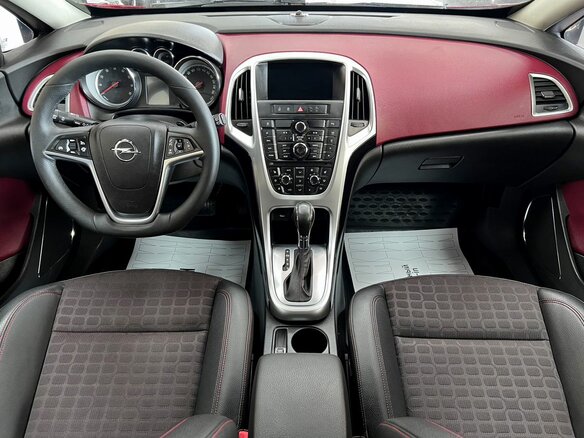 2014 Opel Astra GTC J Рестайлинг, красный - вид 9
