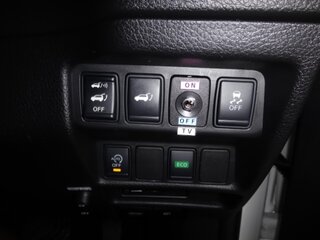 2015 Nissan X-Trail III, белый, 2100000 рублей, вид 3