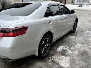 2010 Toyota Camry VI (XV40) Рестайлинг, серебристый, 1650000 рублей, вид 3